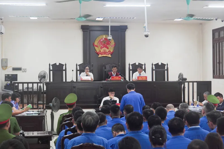 Tòa án nhân dân tỉnh Hưng Yên xét xử 44 bị cáo liên quan đến Tạp chí Môi trường và Đô thị Việt Nam