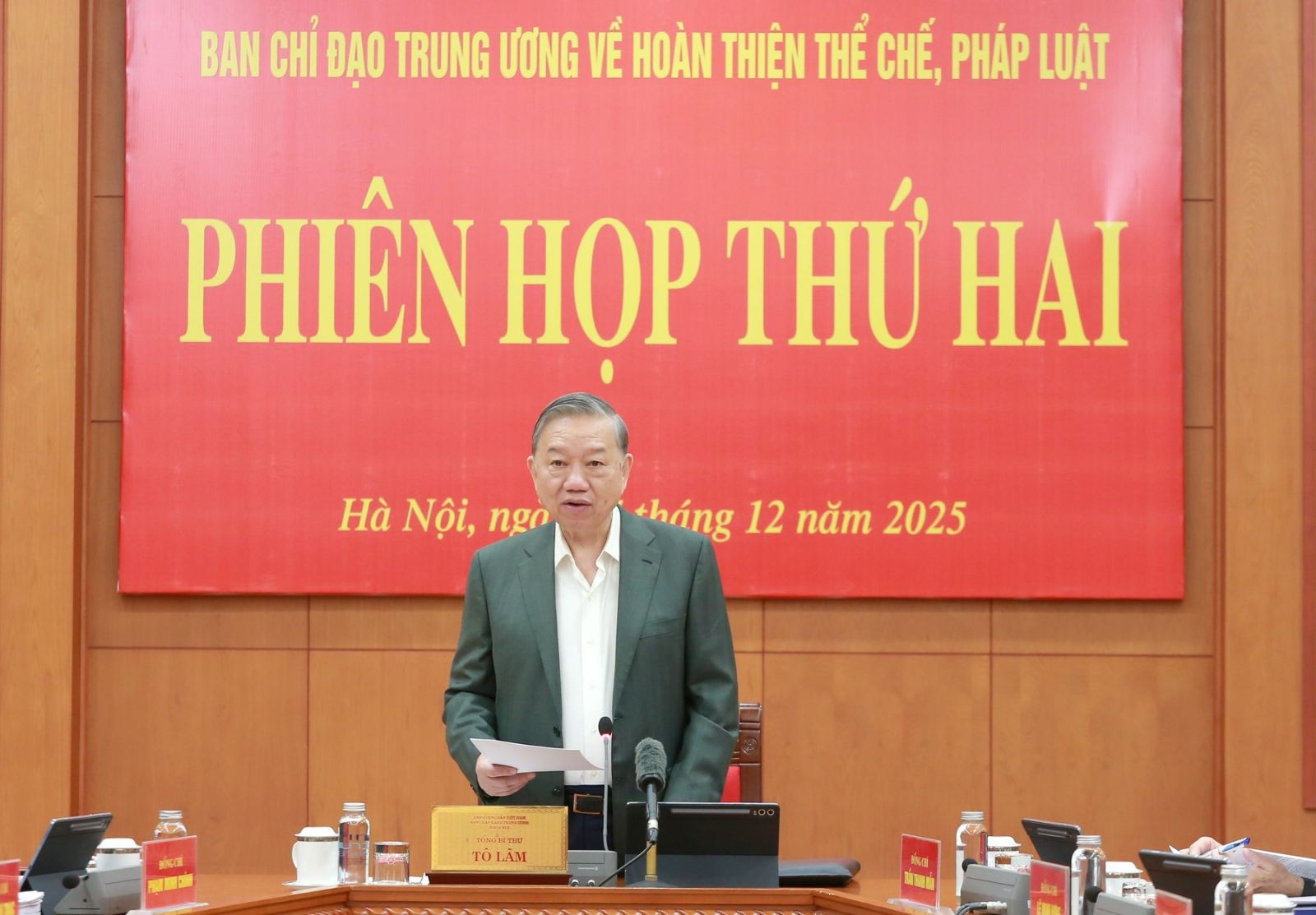 Tổng Bí thư chủ trì Phiên họp thứ hai Ban Chỉ đạo Trung ương về hoàn thiện thể chế, pháp luật