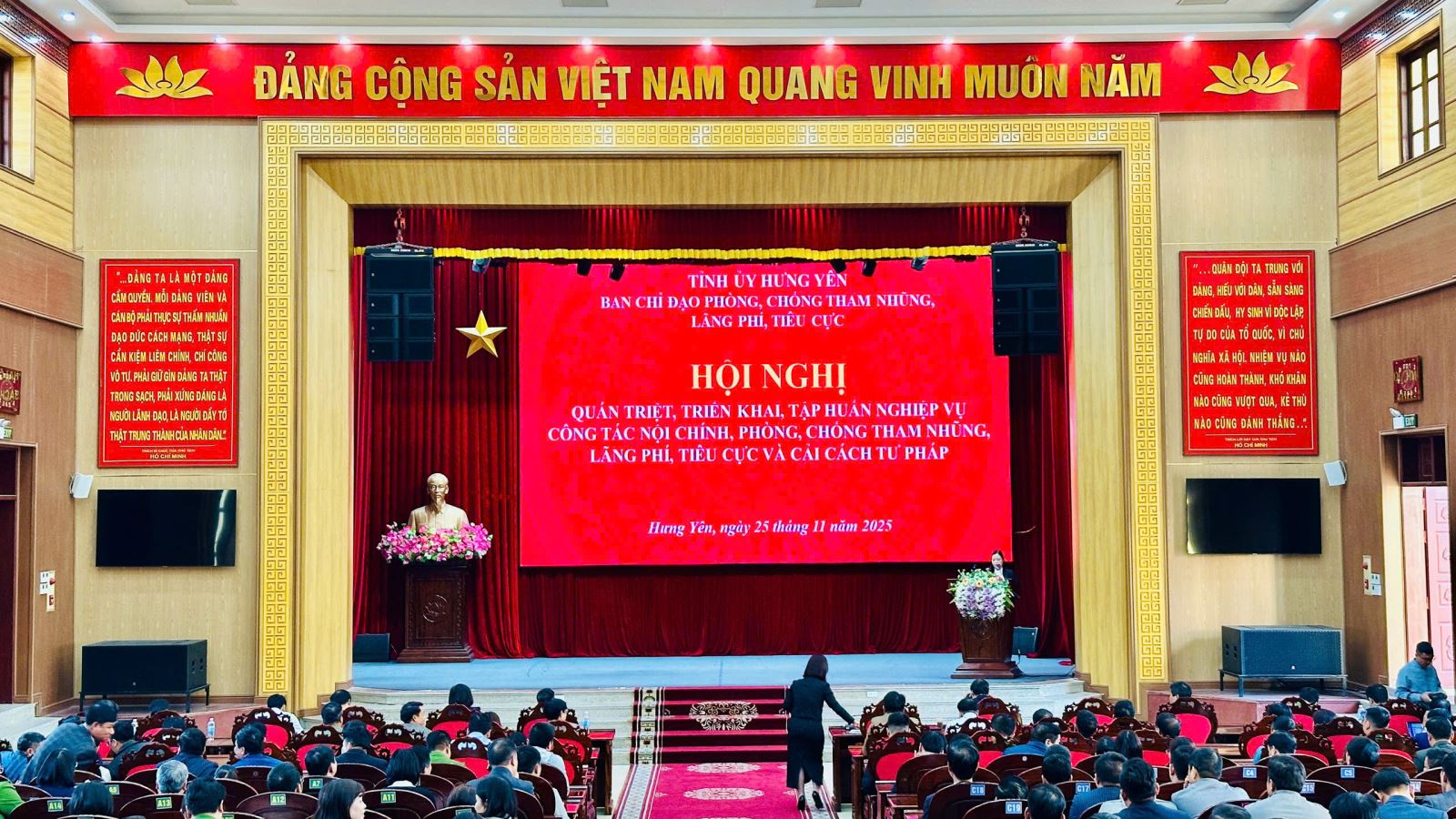 Tiếp tục tổ chức Lớp tập huấn thứ 2 về công tác Nội chính và phòng, chống tham nhũng, lãng phí, tiêu cực